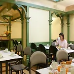 Western Select Hotel