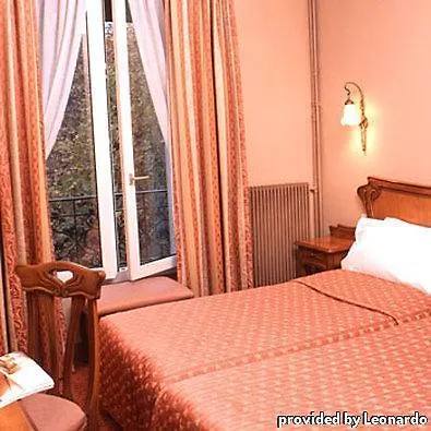 Western Select 3* Boulogne-Billancourt