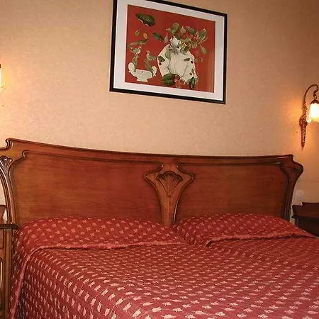 Western Select 3* Boulogne-Billancourt